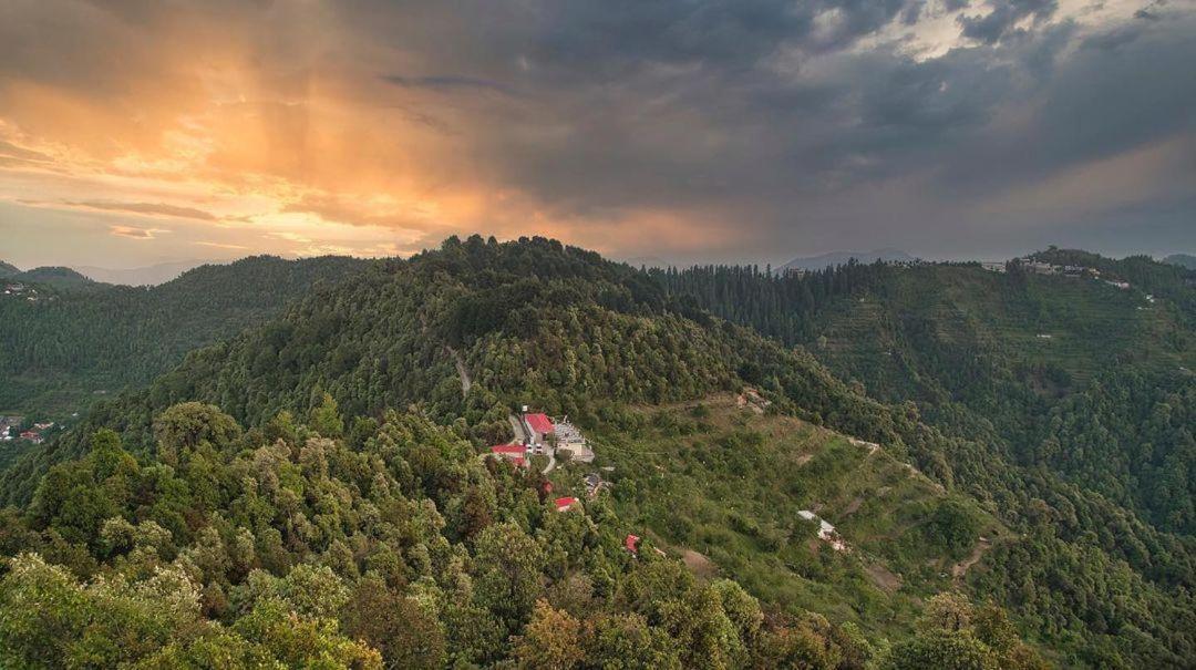 Namastay Himalayas, Kanatal Esterno foto