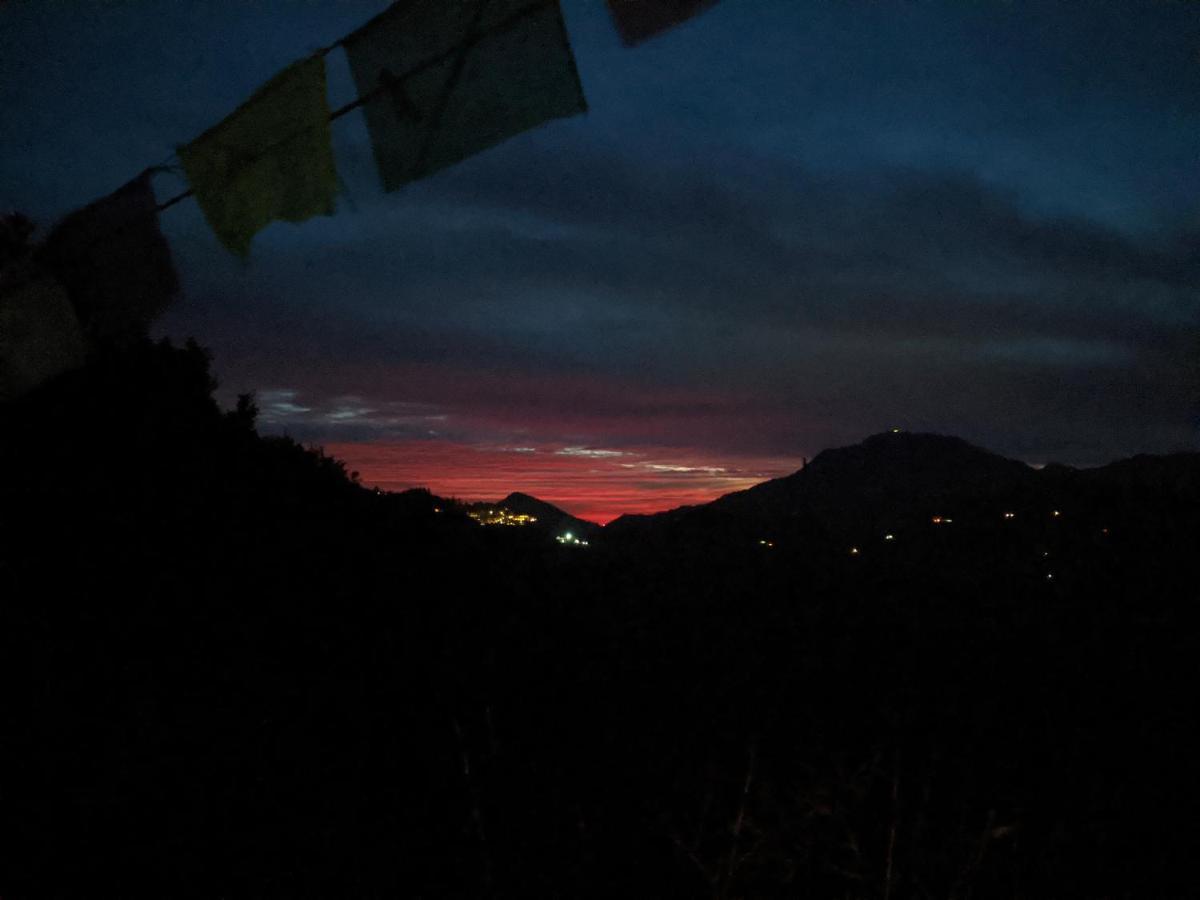 Namastay Himalayas, Kanatal Esterno foto